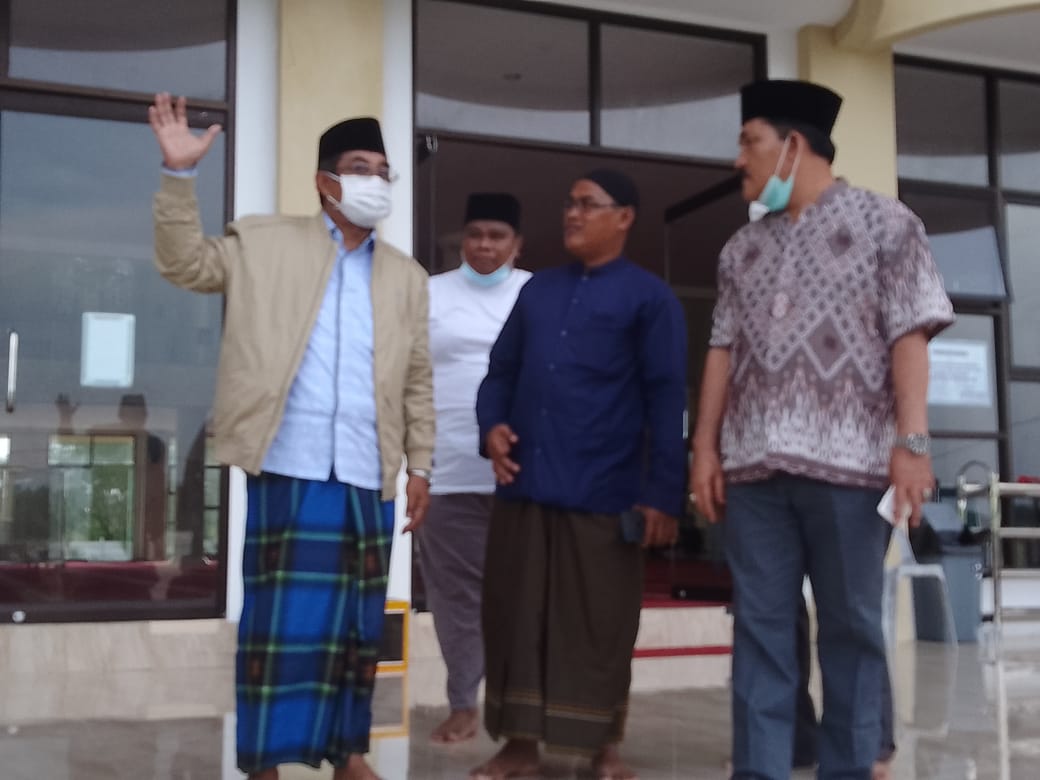 Bupati UAS Tinjau Persiapan Isra Mi'raj di Masjid Syeh Usman Tungkal