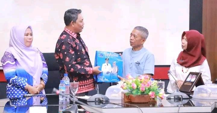 Terkait SPBE, Wakil Bupati Tanjab Barat Study Tiru ke Lombok Barat