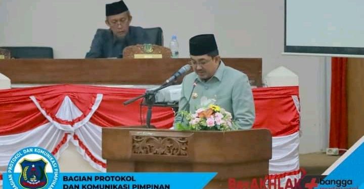 Bupati Tanjab Barat Sampaikan Pendapat Akhir Atas Keputusan DPRD Terhadap Raperda Pertanggungjawaban APBD TA 2022